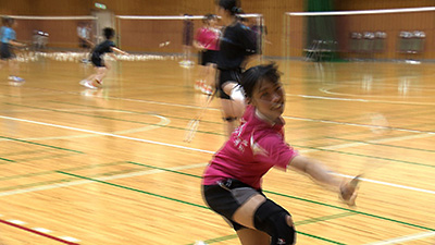 聖ウルスラ学院英智高校 女子バドミントン部 photo03