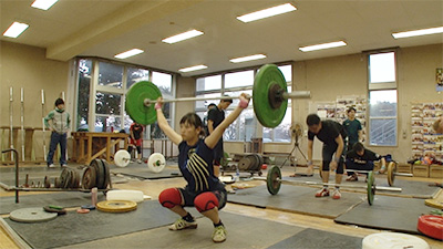 柴田高校 ウエイトリフティング部 photo06