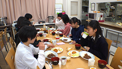 聖ウルスラ学院英智高校 女子バドミントン部