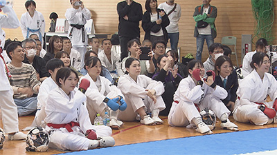 聖和学園　女子空手道部