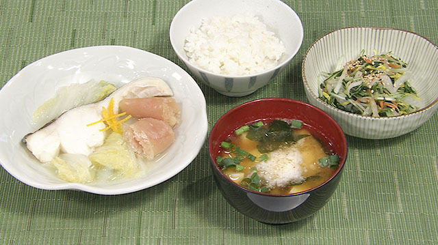 白菜とタラのさっと煮　おろし長芋汁　水菜のもみ漬け