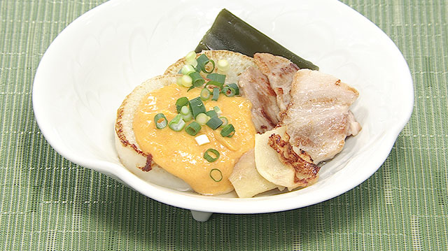 焼き大根と豚肉の味噌卵添え