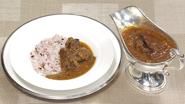 牛すね肉の煮込みカレー