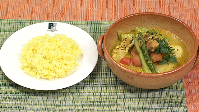 鶏もも肉と春野菜のスープカレー