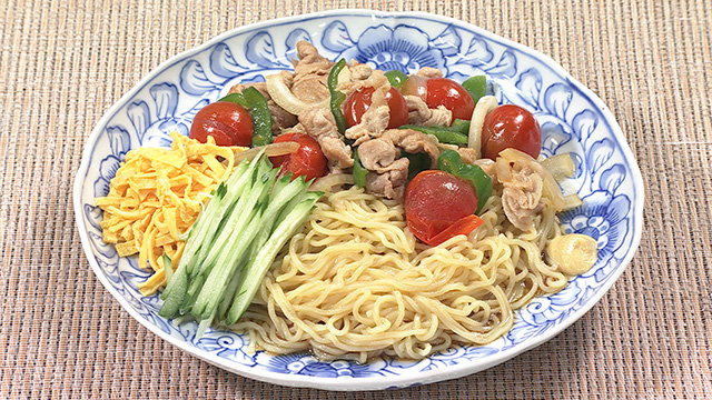 豚肉とトマトのさっと煮のせ冷やし中華