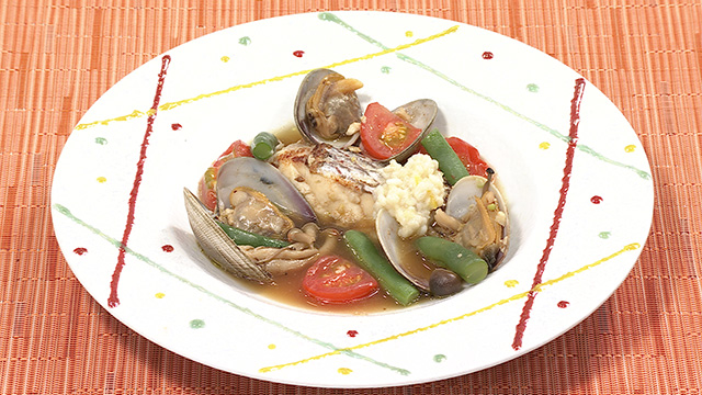 レモン塩麹の鯛とアサリのスープ煮