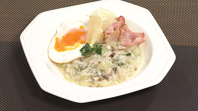 電子レンジで作る 野菜のリゾット 目玉焼き添え