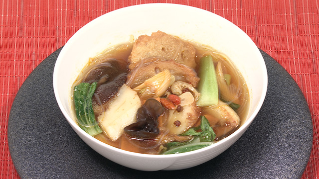 暑い夏を吹きとばす　麻辣湯(マーラータン)