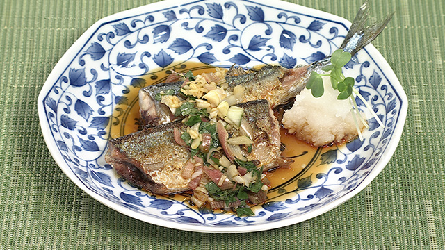 さんまのフライパン焼き　薬味しょうゆ
