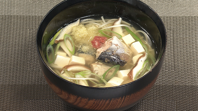 サバ水煮缶で熱々のねぎサバうーめん汁