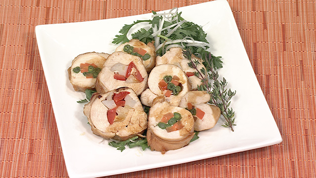 鶏の野菜巻き煮