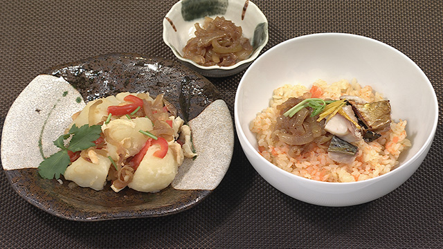 炒め玉ねぎで粉ふき芋サラダ にんじんごはん