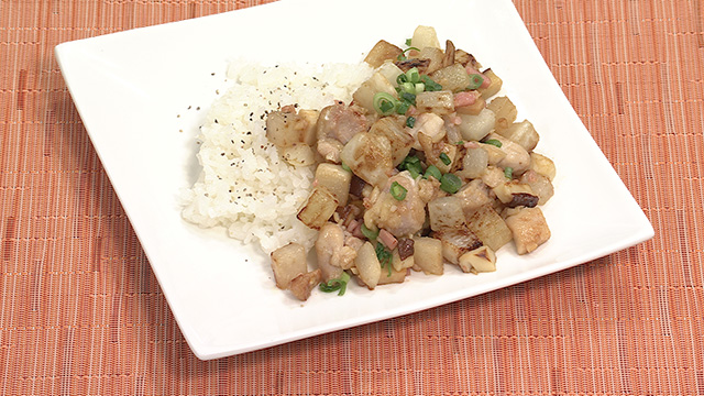 大根と鶏肉のニンニク炒め