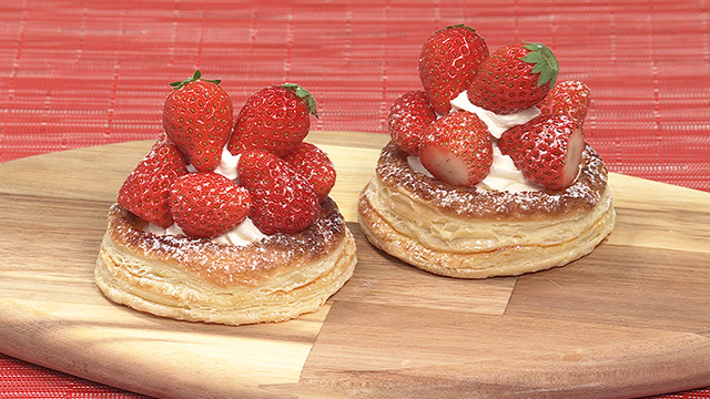 イチゴレアチーズパイ