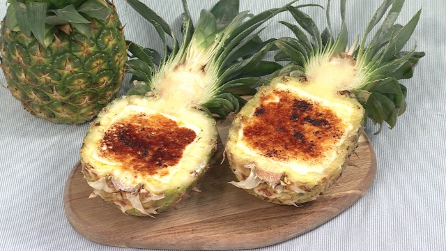 パイナップルのレアチーズブリュレ