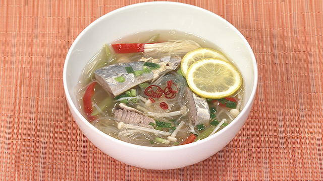 カツオのはらすで酸味スープ