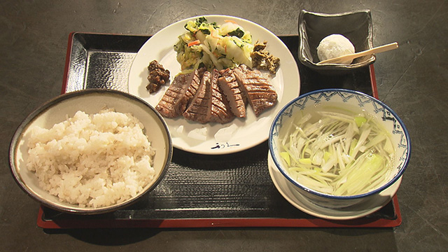 牛たん炭焼 利久　西口本店