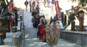 金華山黄金山神社